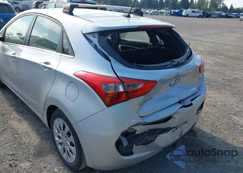 2016 Hyundai Elantra Gt из США, поврежденный, VIN KMHD35LH6GU299080